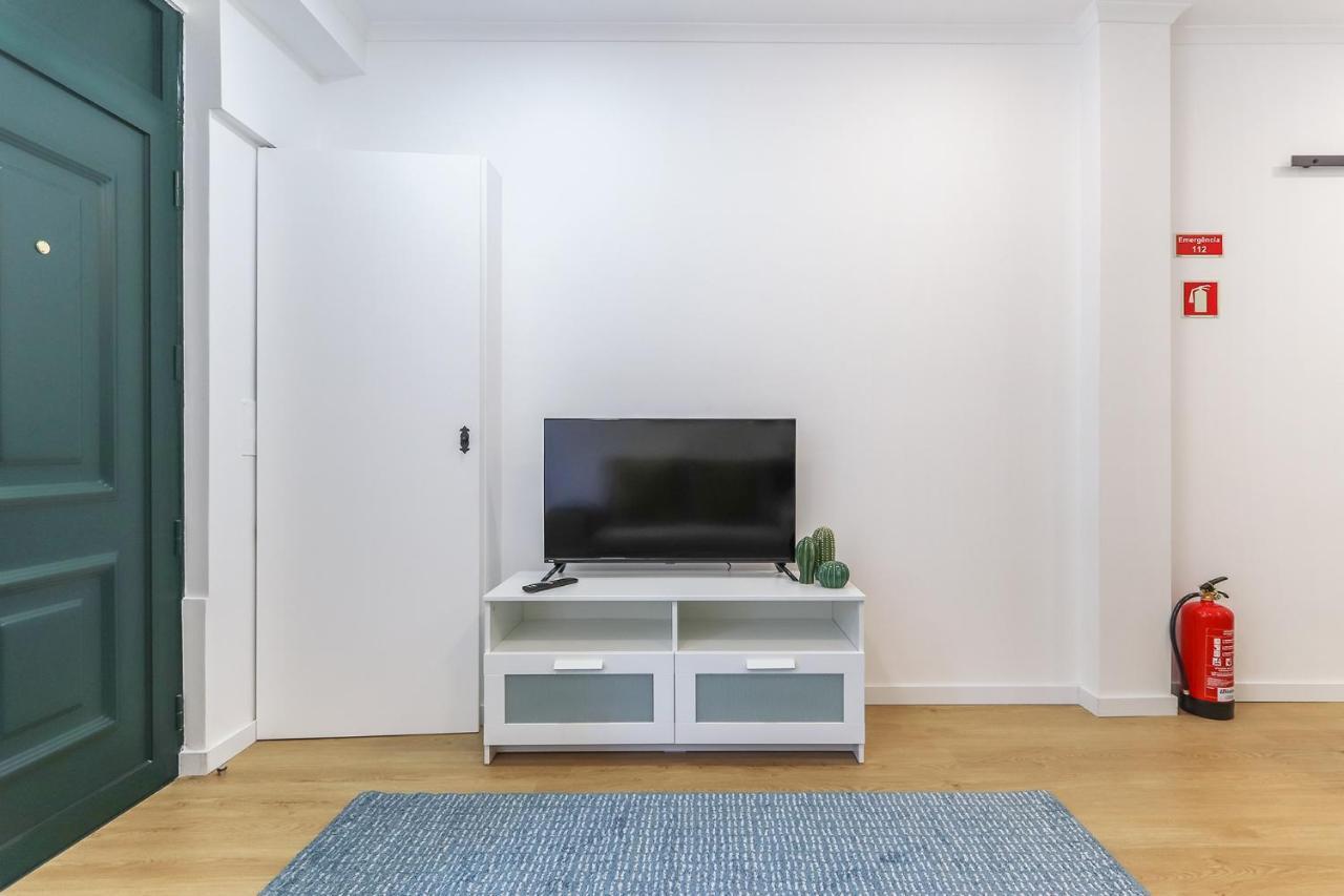Vita Portucale ! Stylish Apartment Campo Ourique Lisbon Exterior photo