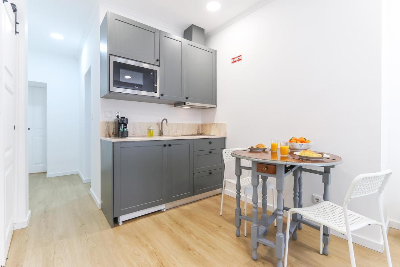 Vita Portucale ! Stylish Apartment Campo Ourique Lisbon Exterior photo