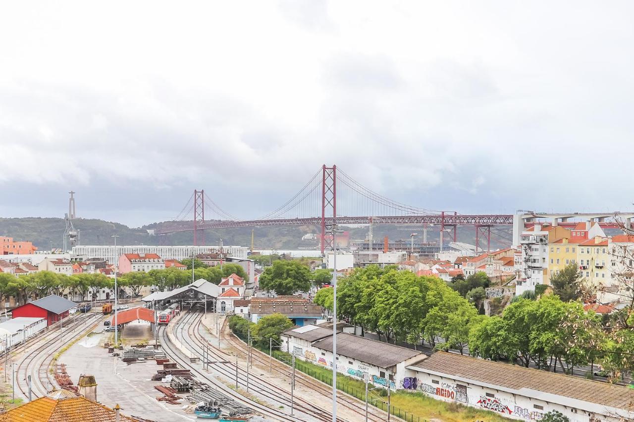 Vita Portucale ! Stylish Apartment Campo Ourique Lisbon Exterior photo
