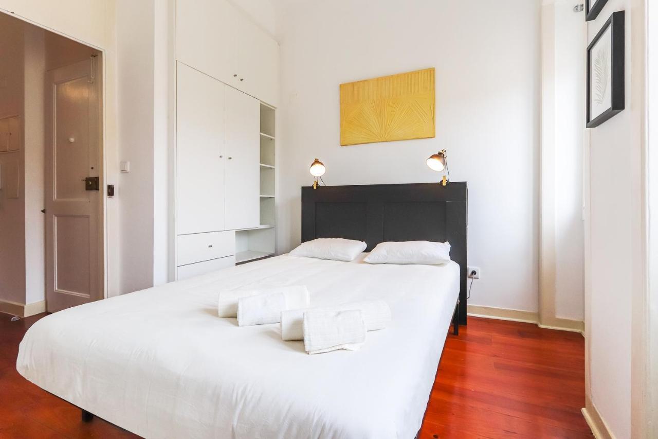 Vita Portucale ! Stylish Apartment Campo Ourique Lisbon Exterior photo