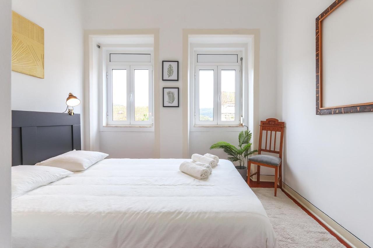 Vita Portucale ! Stylish Apartment Campo Ourique Lisbon Exterior photo