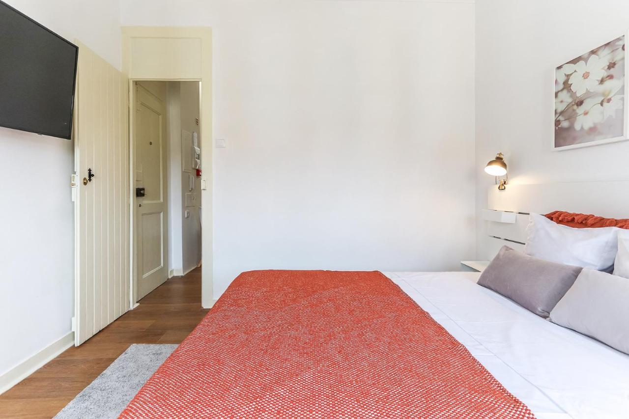 Vita Portucale ! Stylish Apartment Campo Ourique Lisbon Exterior photo