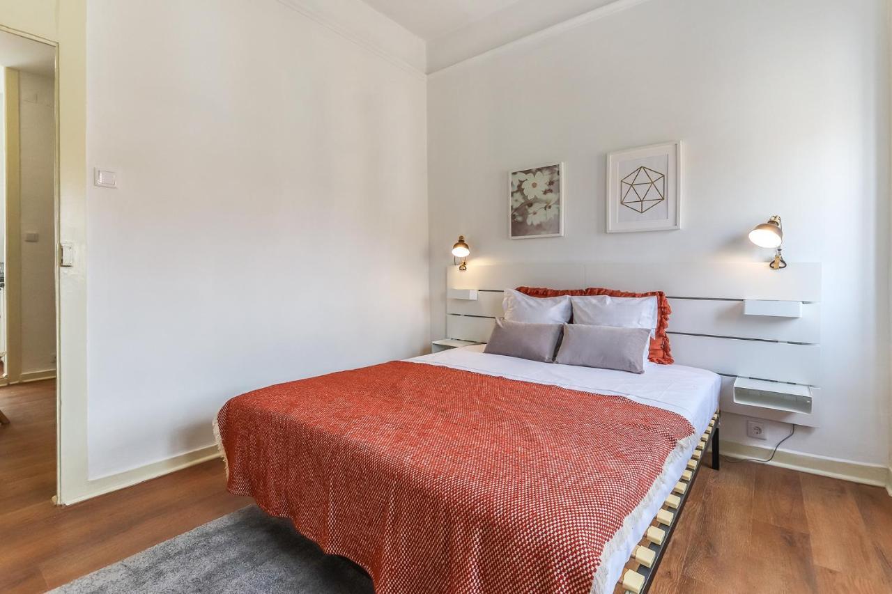 Vita Portucale ! Stylish Apartment Campo Ourique Lisbon Exterior photo