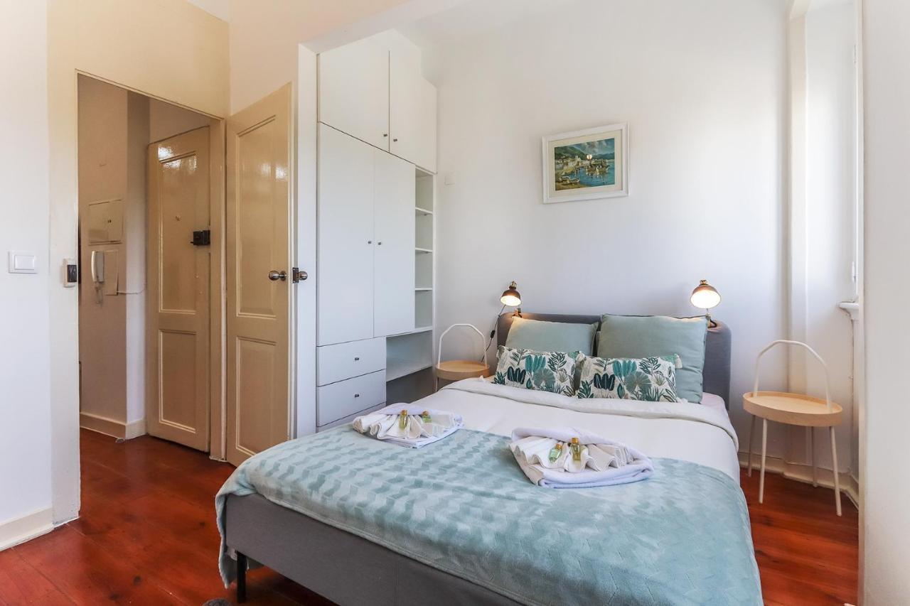Vita Portucale ! Stylish Apartment Campo Ourique Lisbon Exterior photo